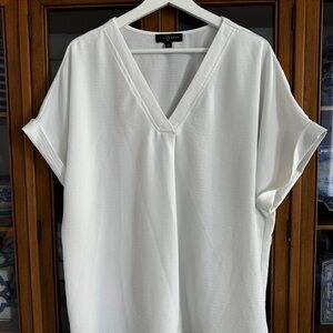 Fred David Classic White V-Neck Blouse